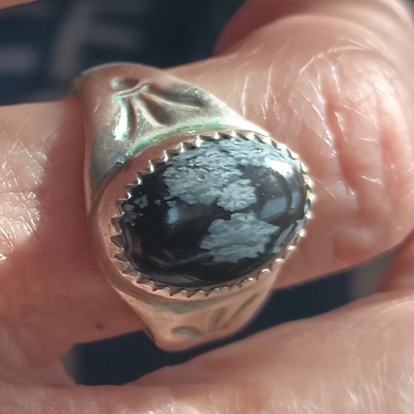 Vintage Snowflake Pattern Obsidian Ring Signed & Stamped Size 7.5 - Picture 1 of 7